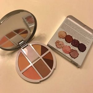 Dream Chaser Palette .. vanity style palette.